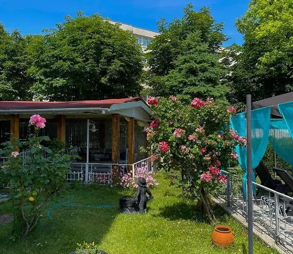 Lägenhet Apatcomplex Diva &restaurant&bar Saints Constantine and Helena