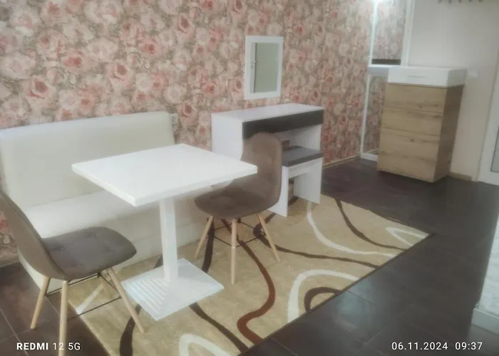 Apatcomplex Diva &restaurant&bar Saints Constantine and Helena