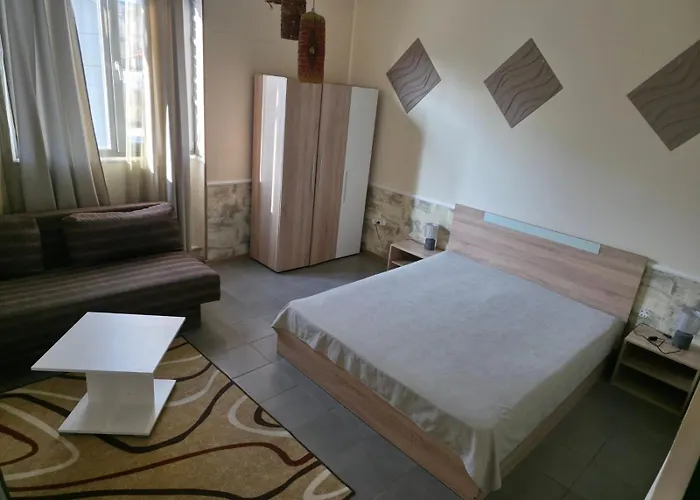 Lägenhet Apatcomplex Diva &restaurant&bar