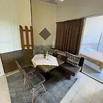 Apatcomplex Diva &restaurant&bar Apartment *