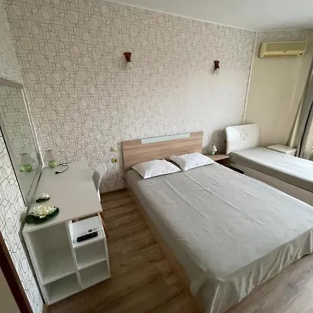 Diva And 公寓 圣君士坦丁和海伦那