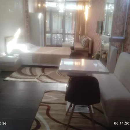 公寓 Diva And 圣君士坦丁和海伦那