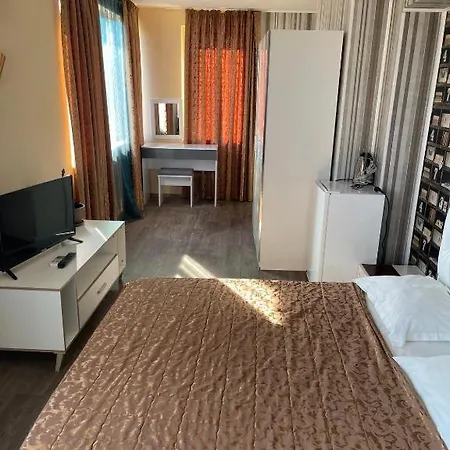 公寓 Diva And 圣君士坦丁和海伦那