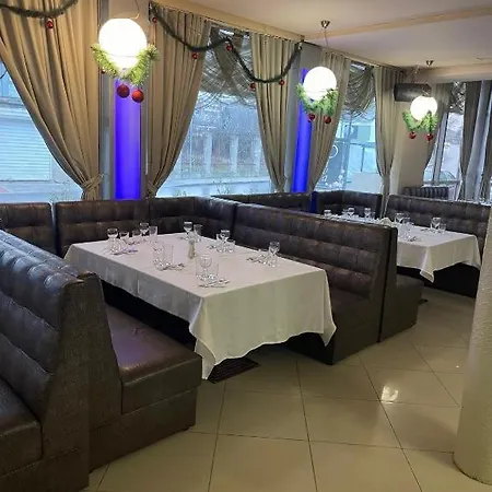 Diva And 圣君士坦丁和海伦那