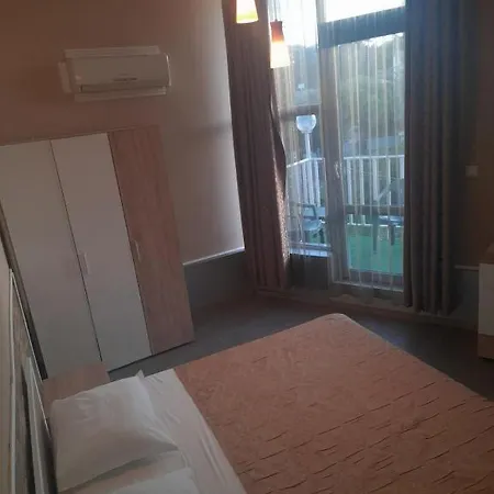 Diva And 公寓 圣君士坦丁和海伦那