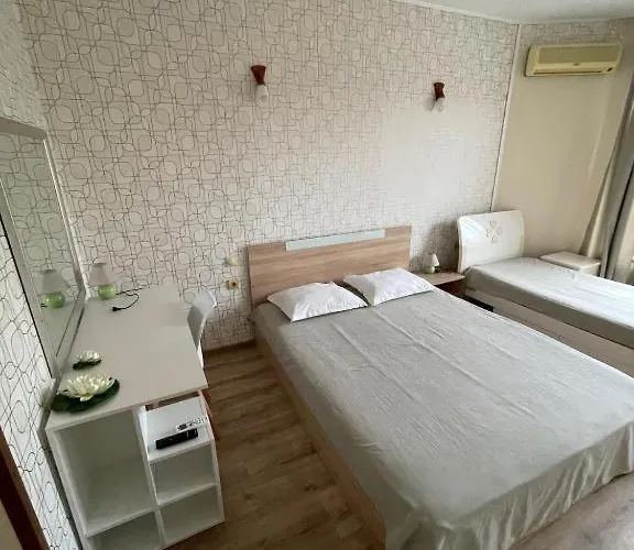 Apatcomplex Diva &restaurant&bar Apartment Saints Constantine and Helena