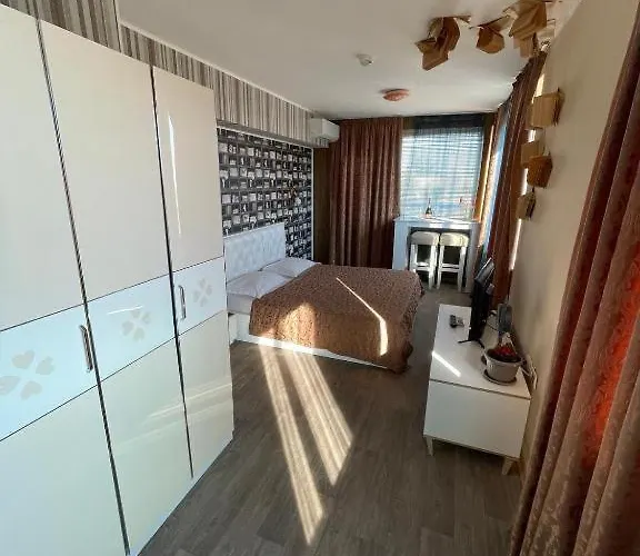 Apatcomplex Diva &restaurant&bar Apartment *